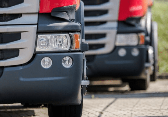 Truck Body Repair Near I-90, I-94, and I-55: Why Location Matters for Chicago Fleets